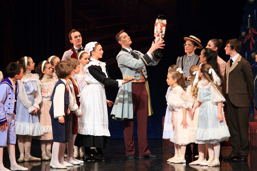 Young dancers join Nutcracker in Poole